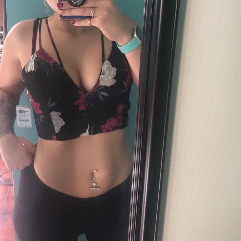 CharlotteRusse croptop W adjustable corset backing